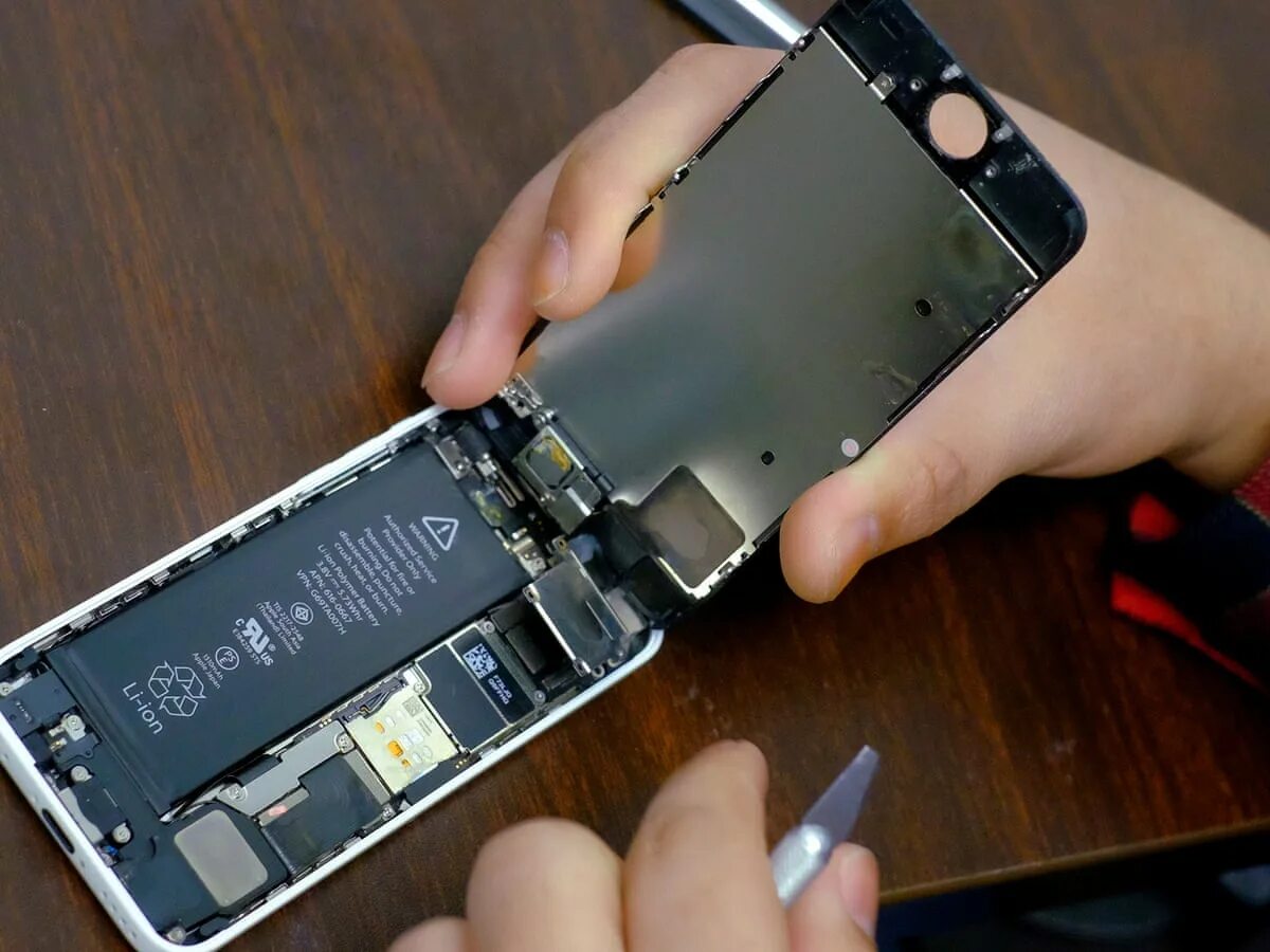 Замена аккумулятора iphone 6. Замена акб iphone 11. вскрытый айфон. battery replacement iphone 11. вскрытый iphone 12.