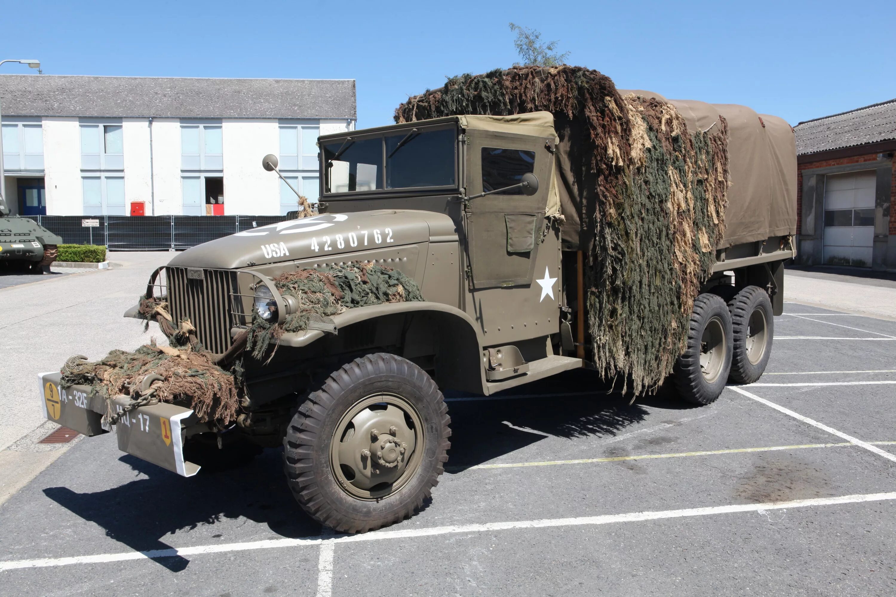 C c грузовик. Грузовик GMC CCKW. GMC CCKW-353 тягач. GMC-803 грузовик. Американский грузовик GMC 803.