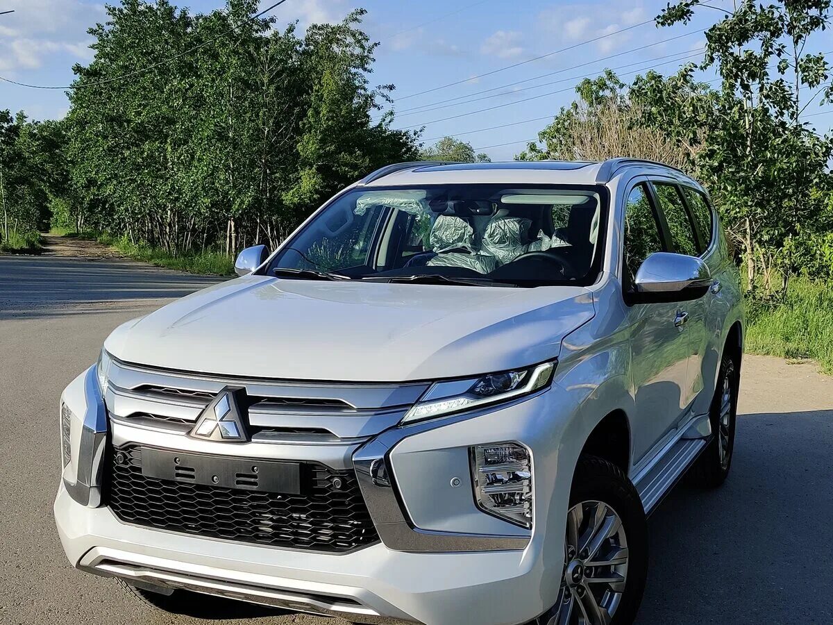 Mitsubishi pajero sport 2020. Pajero Sport 3 Рестайлинг. Мицубиси Паджеро спорт 2020. Внедорожники Митсубиси 2020. Мицубиси Паджеро спорт 2016 белый экспедиционный.