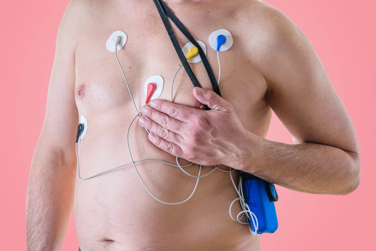 Пройти обследование сердца. Гормональное обследование сердца. heart examination. обследование сердца картинки.