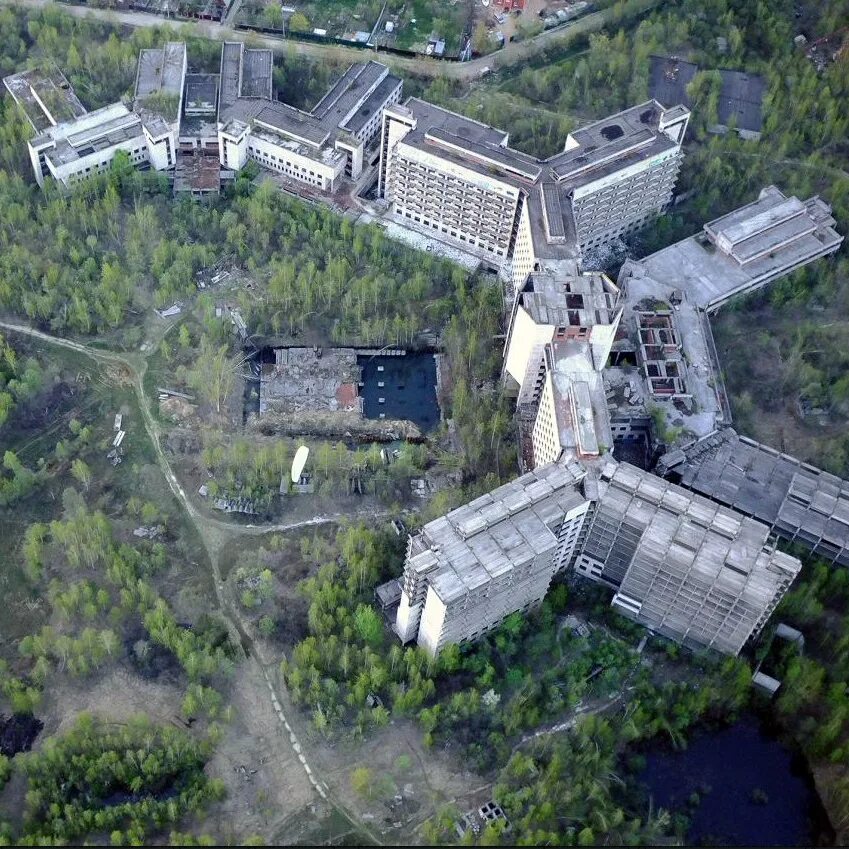 Недостроенный госпиталь кгб балашиха. Заброшенный госпиталь кгб балашиха. госпиталь кгб ссср в балашихе. госпиталь ольгино заброшенный. недостроенный госпиталь кгб ссср.
