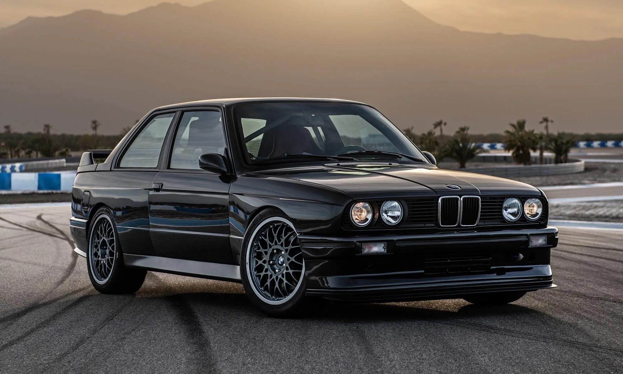 Е30 м5. BMW 3 e30. BMW e30 m3 седан. BMW m3 е30. BMW e30 m3 EVO.