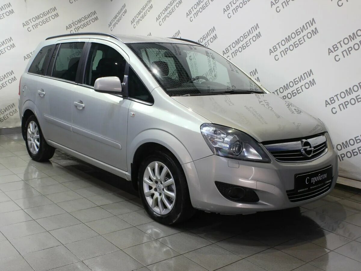 Купить опель зафира б дизель. Opel Zafira 1.8 AMT, 2010,. Опель Зафира 1.8 140 л.с. Опель 7 местный минивэн. Опель Зафира с раздвижными дверьми минивэн.