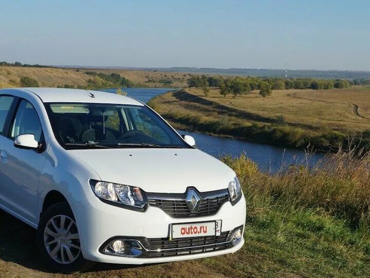 Купить б/у Renault Logan II Рестайлинг 1.6 MT (113 л.с.) бензин механика в Берёз