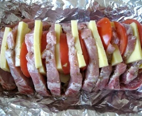 карбонат говяжий. мясо карбонат в духовке. шейка свиная запеченная. карбонат свиной запеченный. карбонад свиной запеченный.