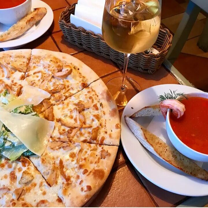 Magic pizza кашира. Додо пицца ступино. Pizza ступино. Pizza express 24 жуковский. Magic pizza ступино.