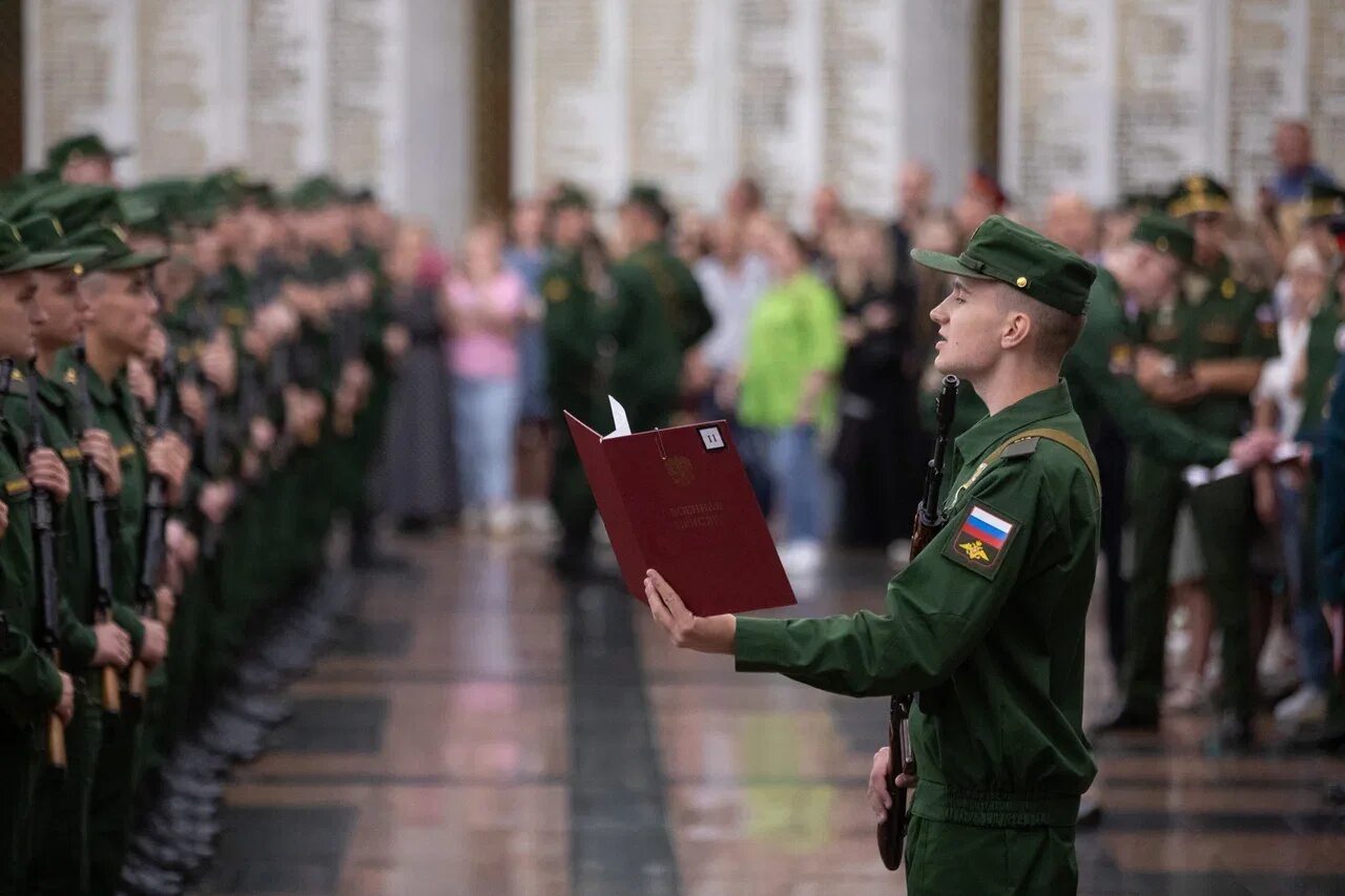 Присяга на Поклонной горе Преображенский полк. Преображенский полк присяга 2022. 154 Комендантский Преображенский полк. Преображенский полк в Москве 2022.