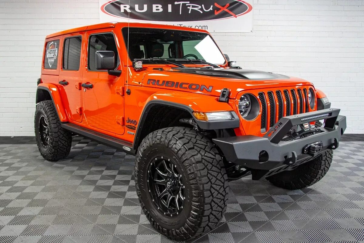 Рубикон 5. Jeep Wrangler Rubicon 5d. Вранглер Рубикон 2019. Джип Вранглер Рубикон 2019. Jeep Wrangler Rubicon оранжевый.