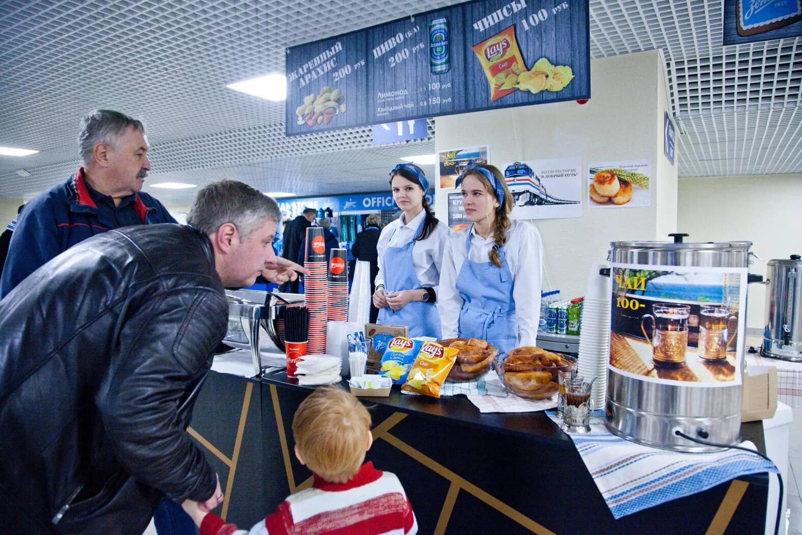 Еда на стадионе. Буфет на стадионе. Буфет в Ледовом Дворце. Питание на стадионах.