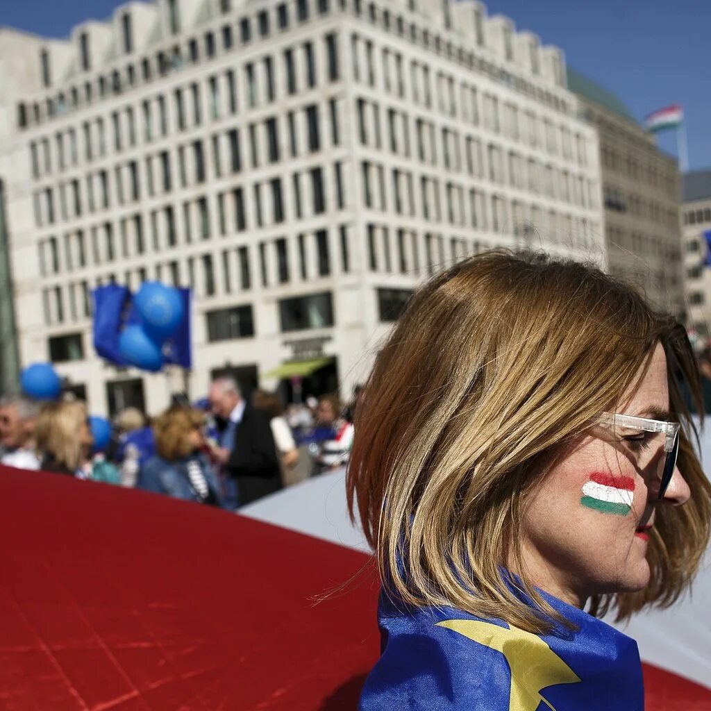 Венгрия против санкций. Венгрия выступила против санкций ес.