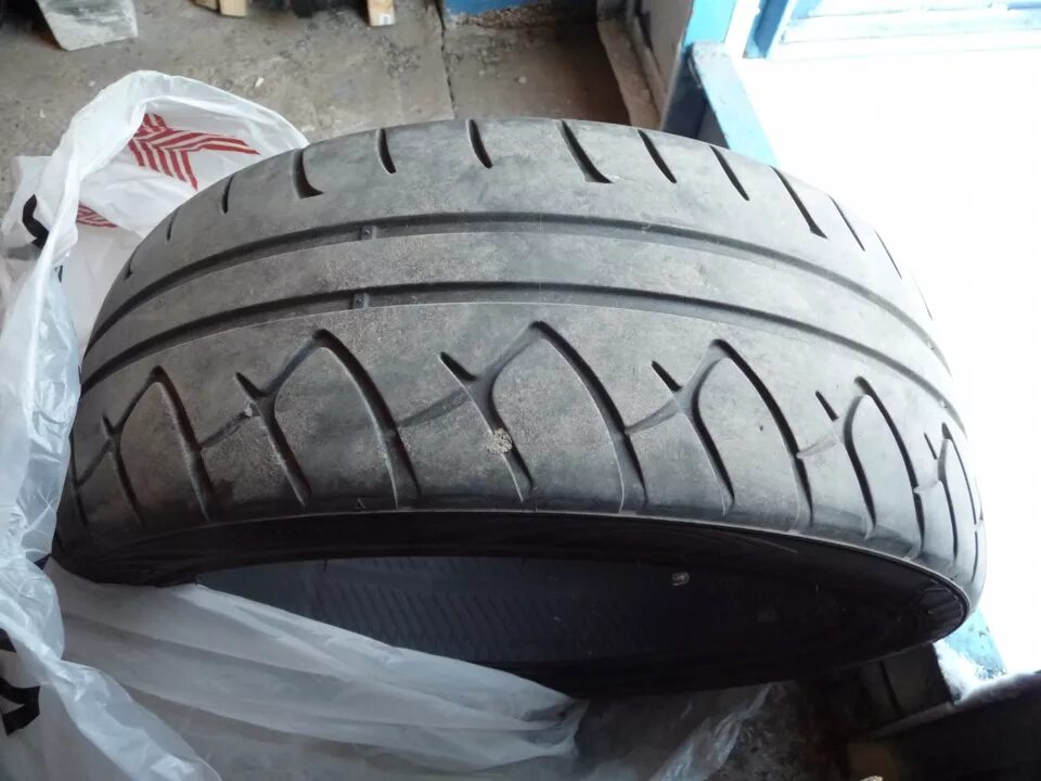 Шины полуслики. Kumho Ecsta XS ku36. Kumho 215/45 r17. Kumho 215 45 17. Кумхо 7 полуслик.