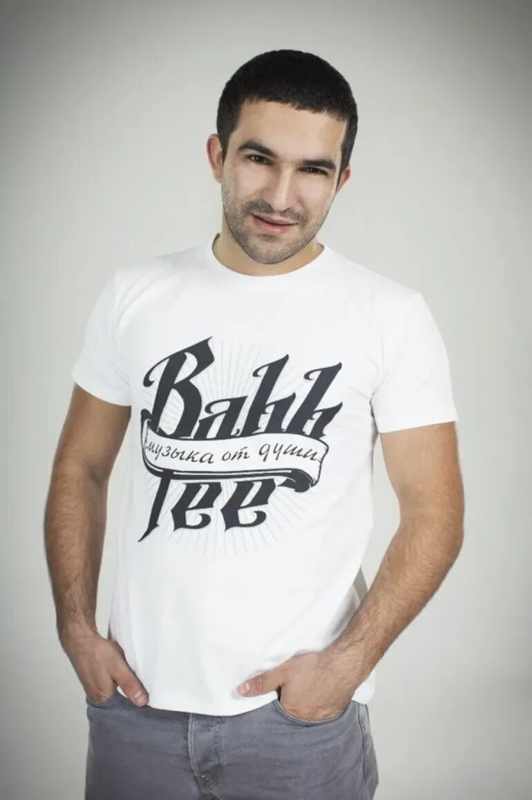 Бах ти слушать. Бахти певец. бахтияр алиев. бахтияр bahh tee алиев. bahh tee 2025.