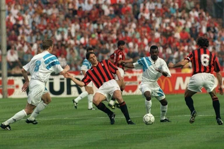 Лига чемпионов 1992-1993. Финал лиги чемпионов 1992 года. Микаэль лаудруп футболист. Лига чемпионов 1992. Лига чемпионов – рейнджерс.