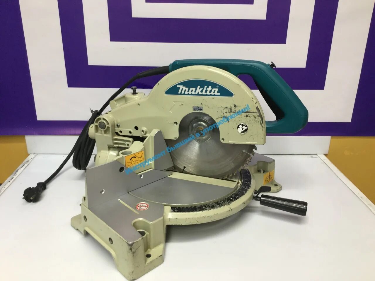 Торцовочная пила makita ls 1040. Торцовочная пила макита 1040. макита торцовка и распиловка. лазерный указатель для торцовочной пилы makita 1040. купить макита 1040 торцовочная пила.