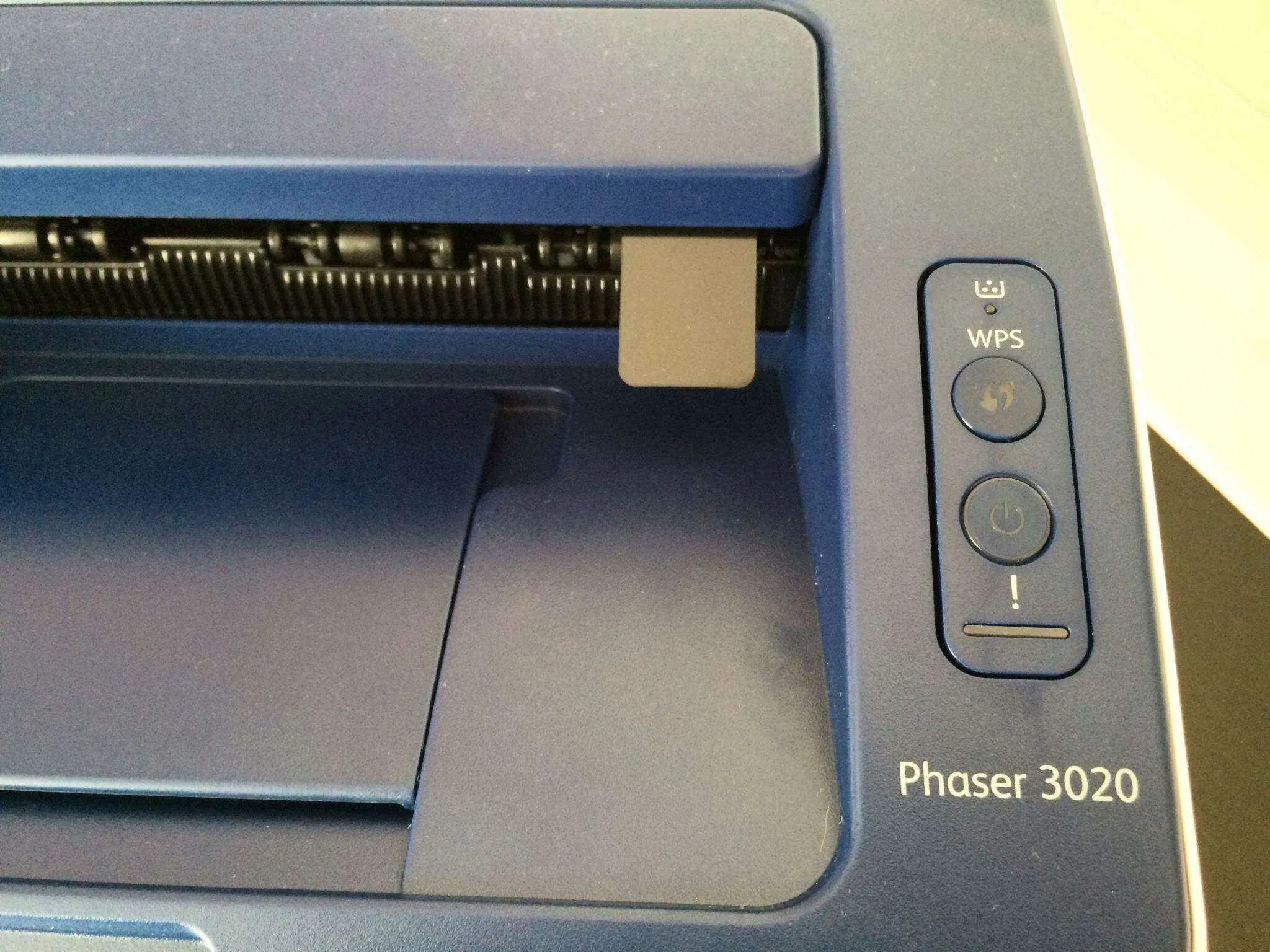 Почему принтер горит оранжевым. Xerox Phaser 3020bi. Принтер Xerox Phaser 3020. Принтер Xerox Phaser 3020 индикаторы.