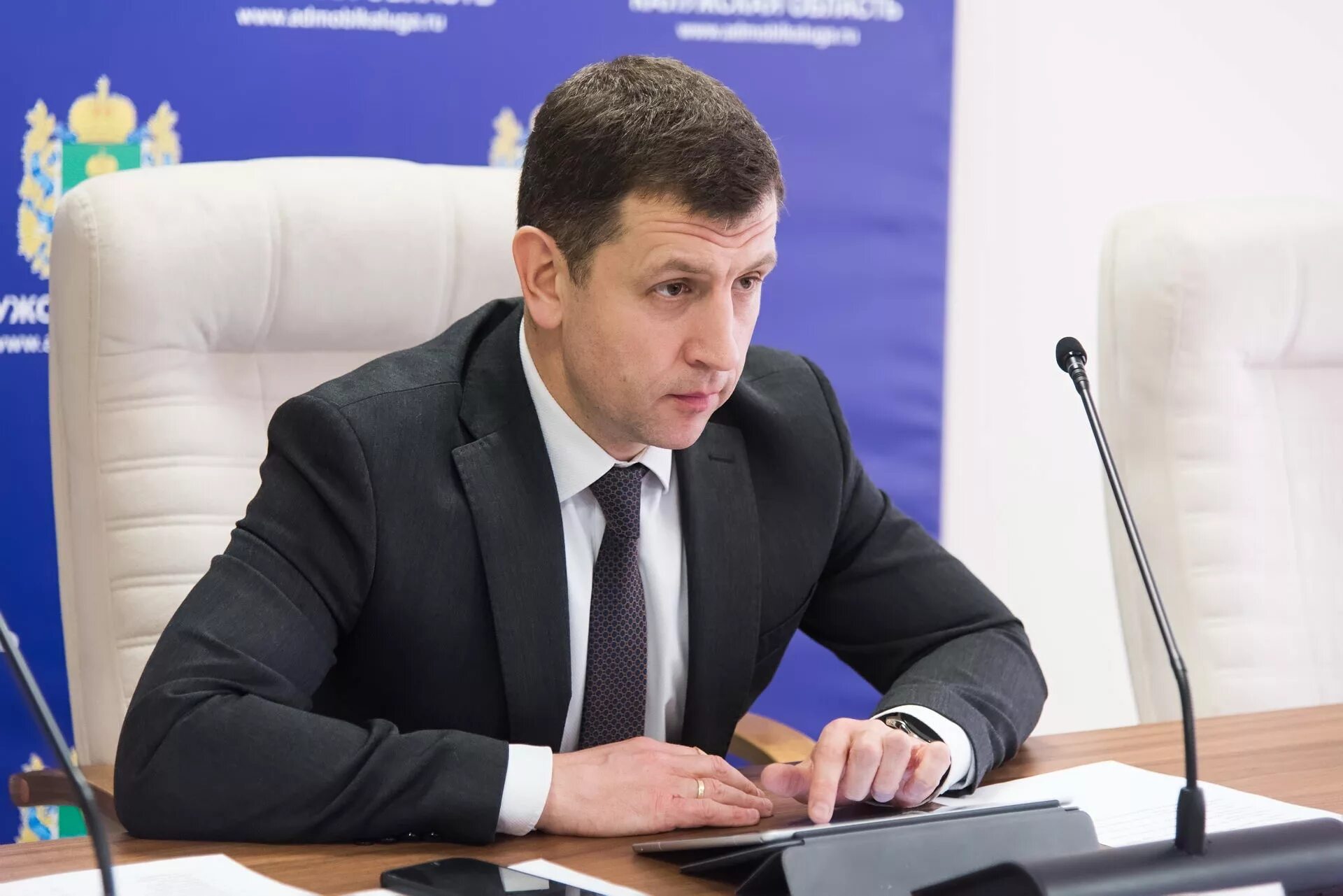 Сдк волковское тарусский. Калужская область глава поселения. Калужская область глава поселения. Яничев бабынино. Калужская область глава поселения.
