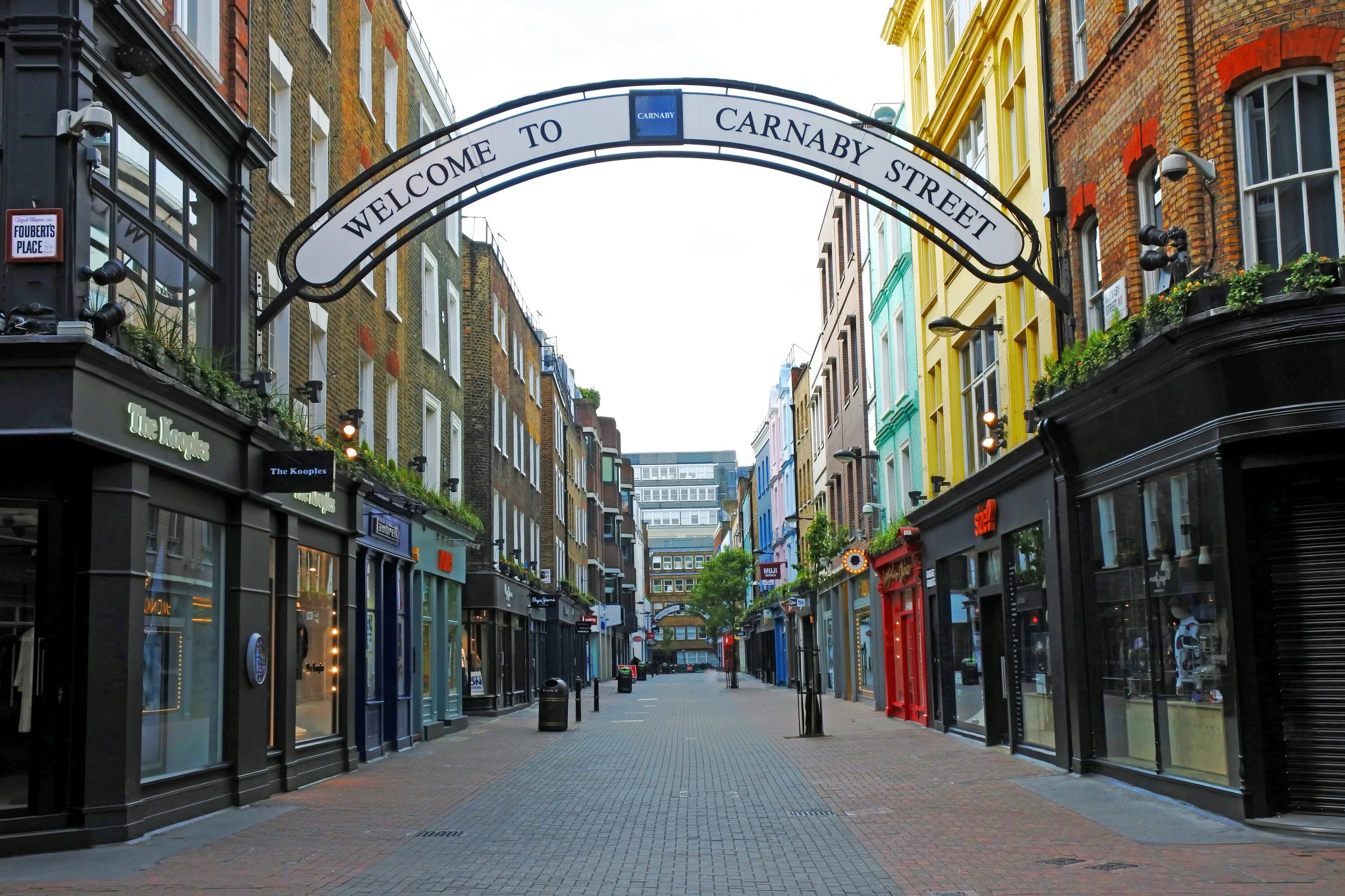 Карнаби стрит Лондон. Carnaby Street в Лондоне. Квартал Сохо в Лондоне. Улочки Лондона Риджент стрит. De street