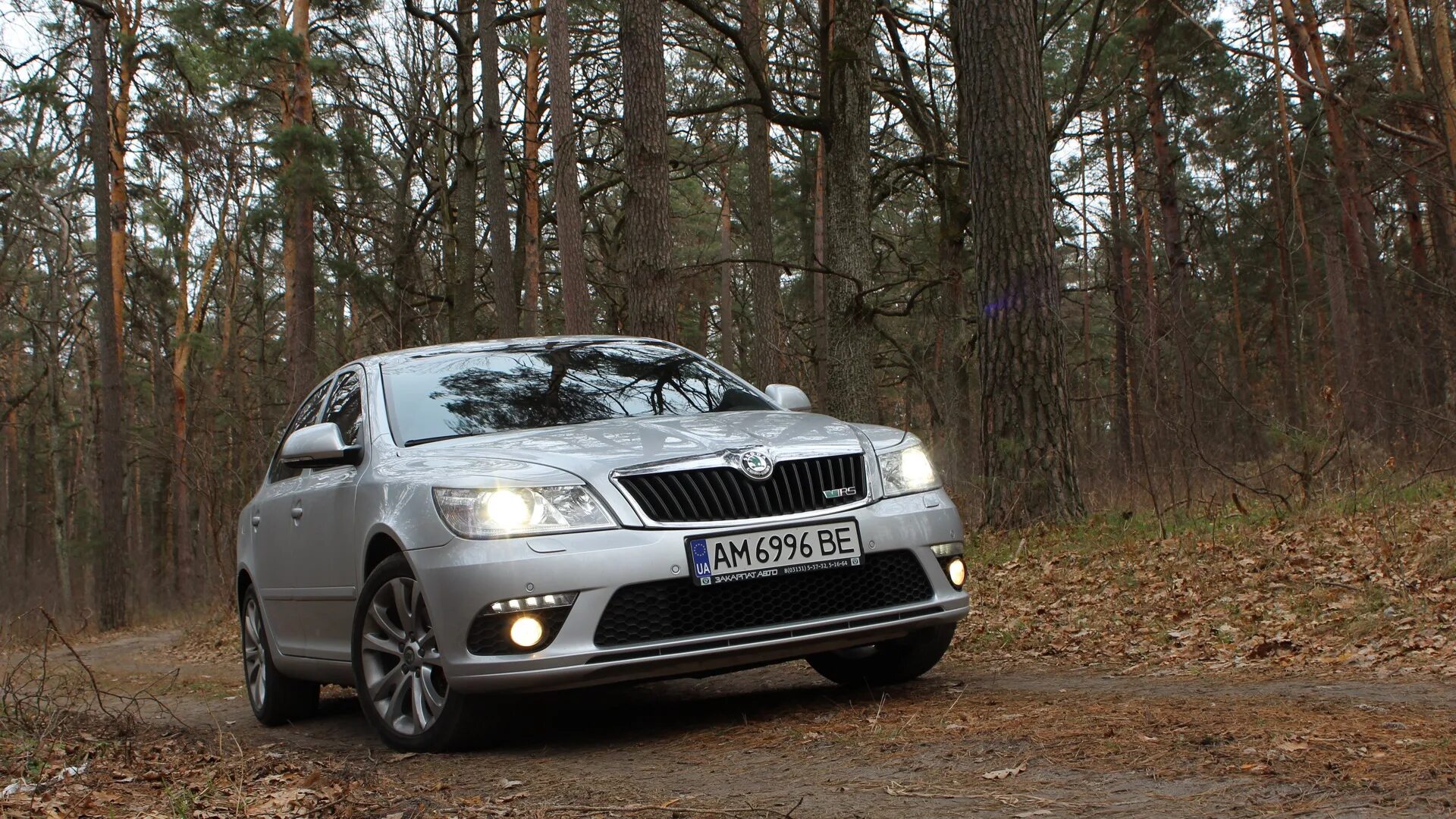 Skoda octavia rs полный привод. Skoda Octavia RS 2011.