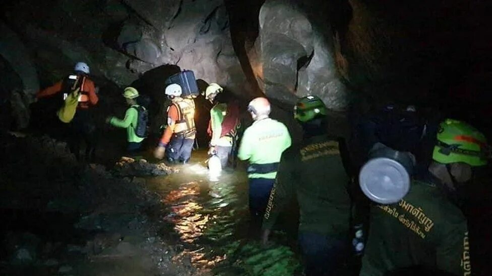 Пещера Тхам Луанг в Таиланде. Спасательная операция в Тайланде в пещере 2018. Спасение в пещере в Тайланде. Спасательная операция в затопленных пещерах Тайланда.