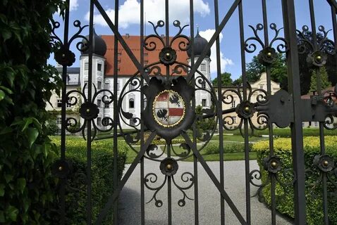 Замок gate