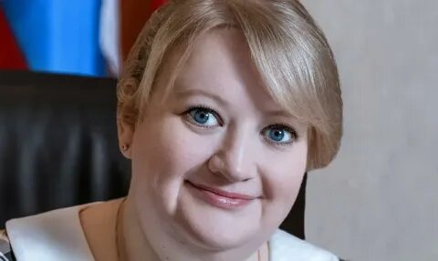 Буторина министр социальных отношений