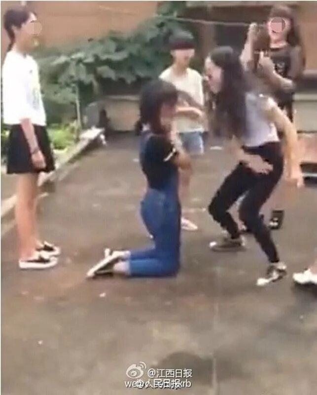 Chinese strip. Chinese strip. Chinese mini dance. Китайская девочка с палочками. Шанхай клуб.