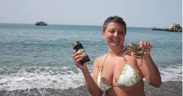 замужние женщины на курорте. женщина на отдыхе. взрослые женщины в купальниках. русские женщины в египте. жена в отпуске.