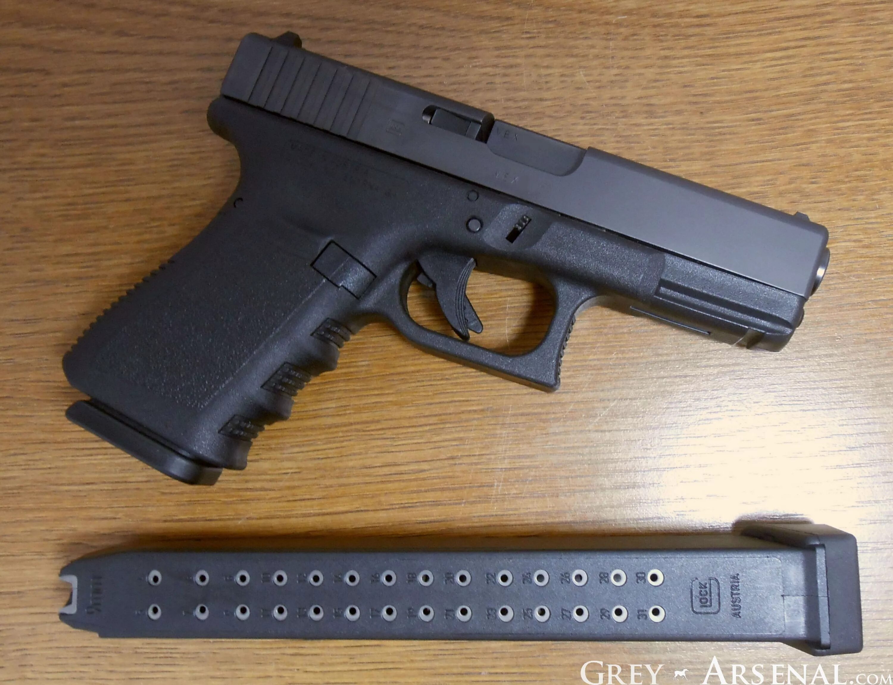 Glock 19 купить. Глок 19 боевой. Глок 19 шумовой.