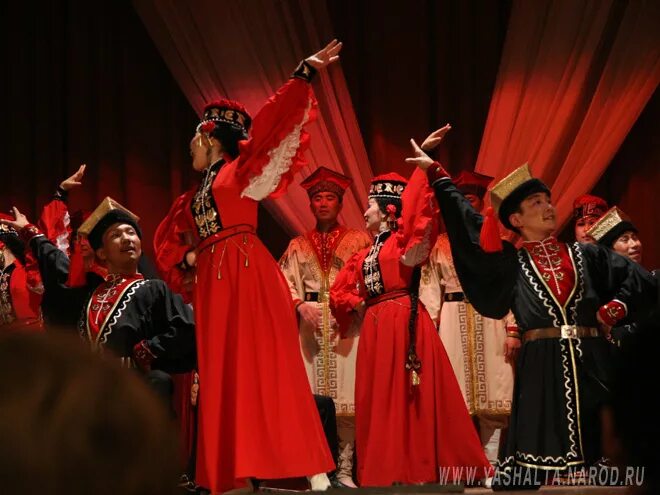 Ансамбль ойраты калмыкия. Калмыцкий ансамбль тюльпан. Калмыцкий ансамбль. Ансамбль тюльпан калмыкия. Ансамбль тюльпан элиста.