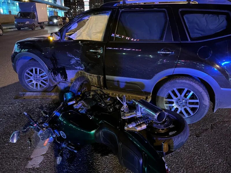 Дтп в москве месяц назад. Авария в москве на садовом кольце. Москва аварии 18. Москва аварии 18. Москва аварии 18.