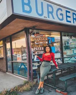 Natalie Odell’s biography: age, family, girlfriend, net worth - Legit.ng.