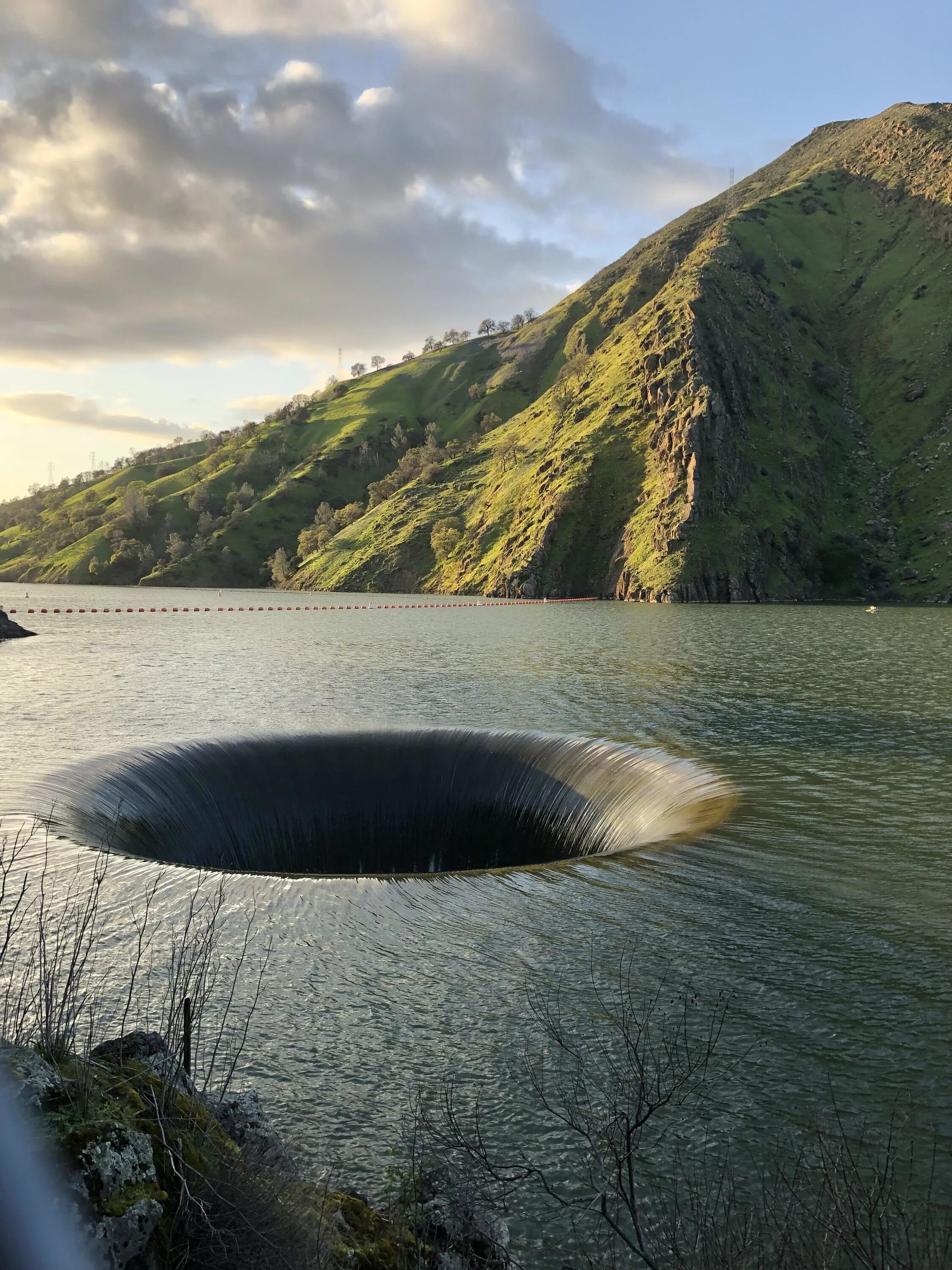 Озёра 1. Озеро небесное горный алтай. Гейзеровое озеро горный алтай акташ. Гейзеровое озеро горный алтай акташ. Какие знаменитые озера.