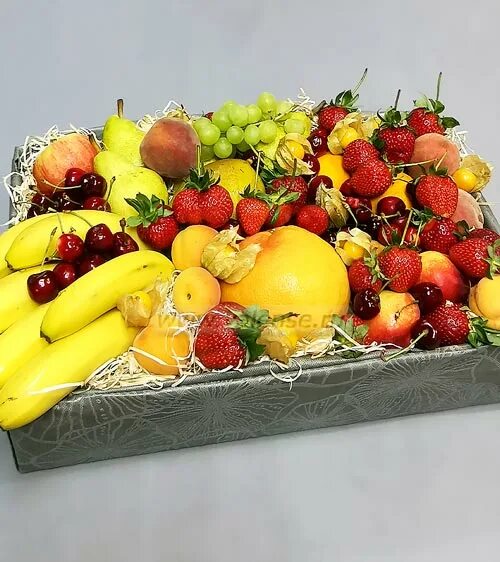 15 ящиков фруктов. Фрукты в ящике. Ящик для фруктов. Лоток с фруктами. Ящик фруктов в подарок.