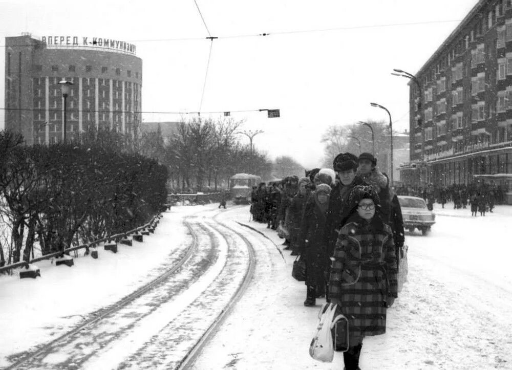 Свердловск 80 годы. Свердловск 90 годов. Свердловск 90 годов. Свердловск 90-е. Екатеринбург в 80-е годы.