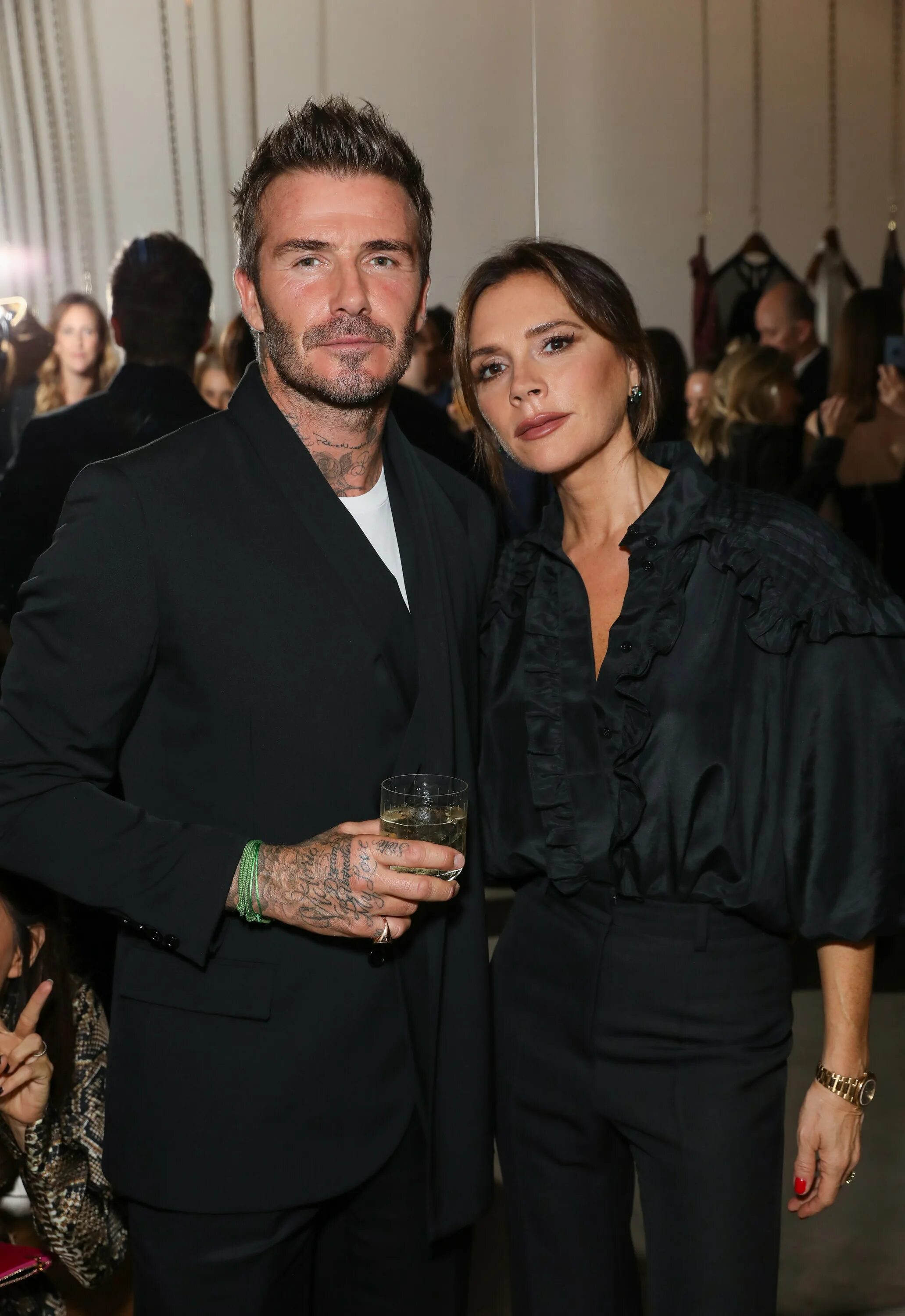 David and victoria beckham. David and victoria beckham. David and victoria beckham. David and victoria beckham. Бекхемы фото.