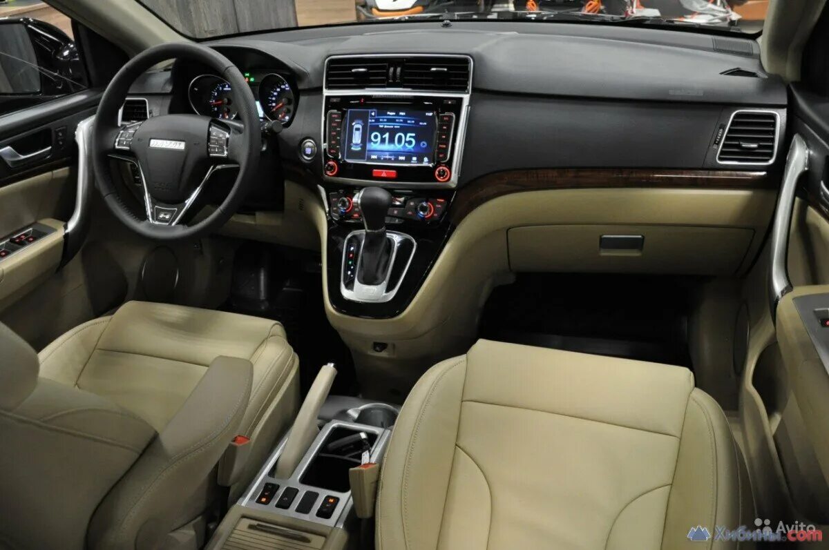 Купить новый Haval H6 бензин автомат в Челябинске: серебристый 2017 внедорожник 