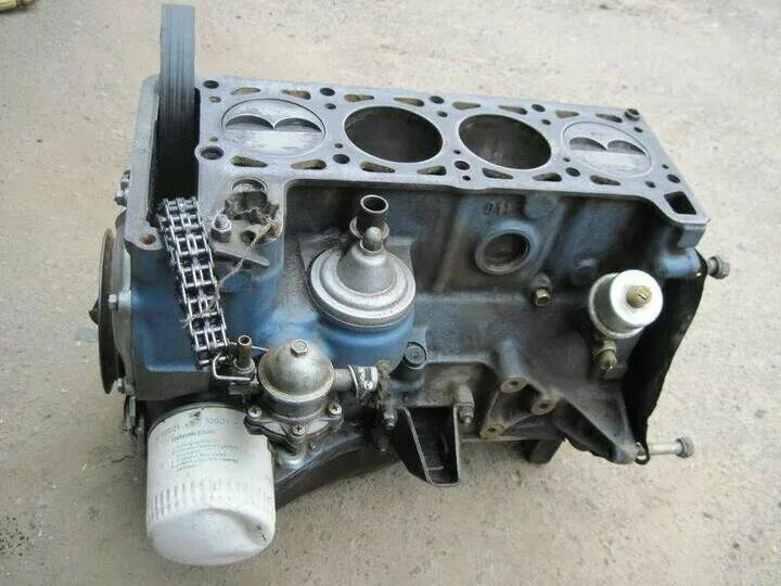 Блок цилиндров ваз 2107. Блок цилиндров 2103. Блок двс ваз 2107. Блок ваз 2107 на 1,6. Блок ваз 2107 инжектор двигатель.
