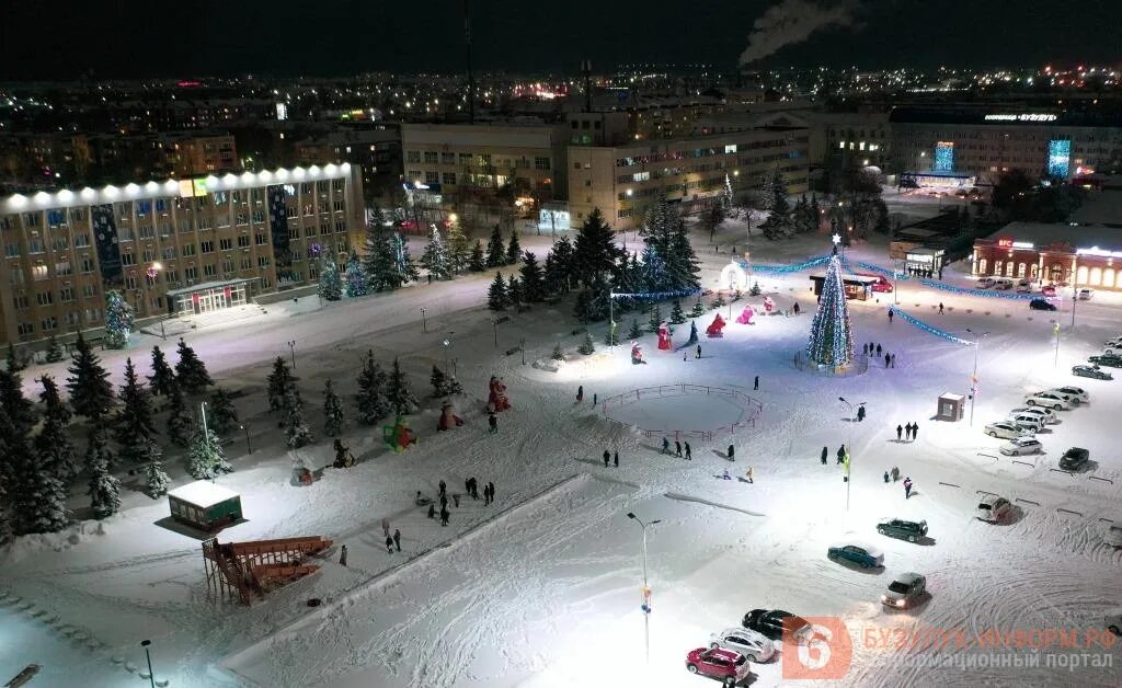 Бузулук Центральная площадь новый год. Бузулук с новым годом. Веб камера Бузулук. Бузулук красивые места. Бузулук екатеринбург