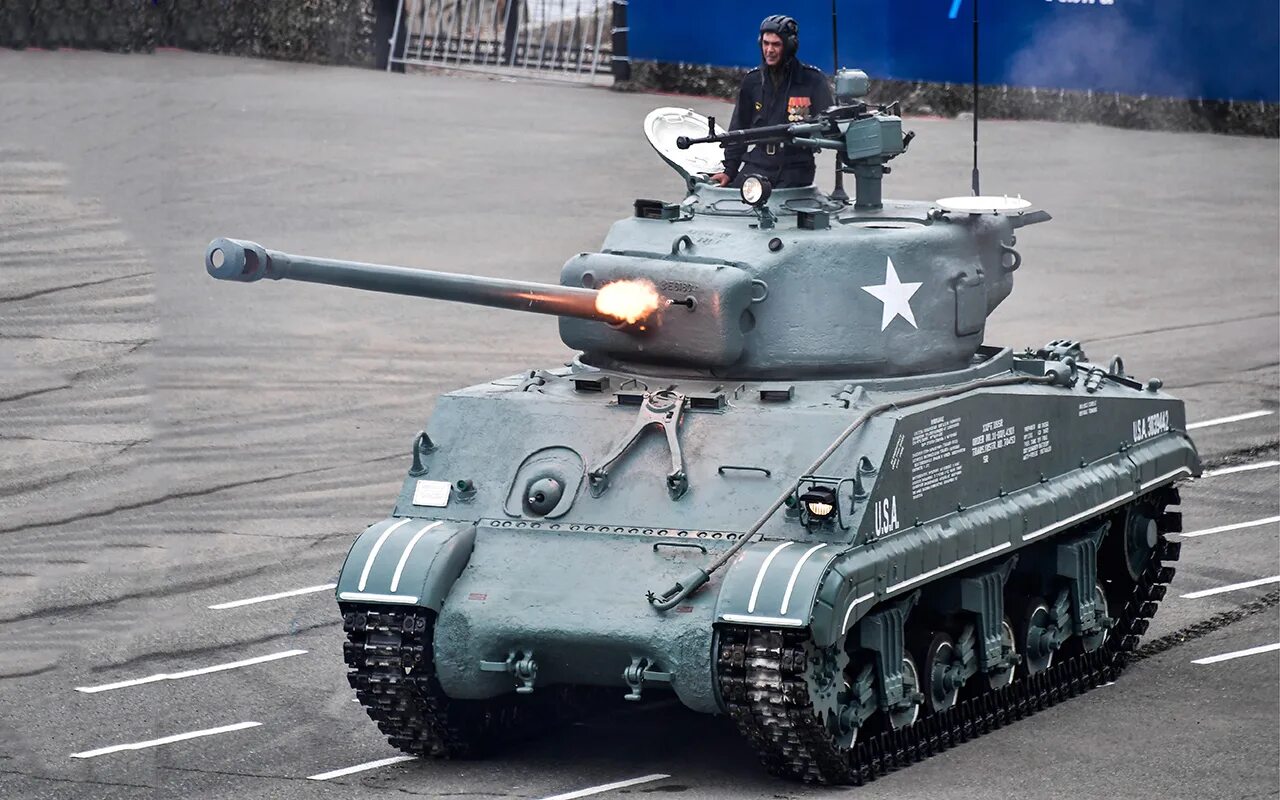 Танк 500 бу. М4 Шерман. Танк Шерман. Американский танк "Шерман". Танк Шерман м4а2.