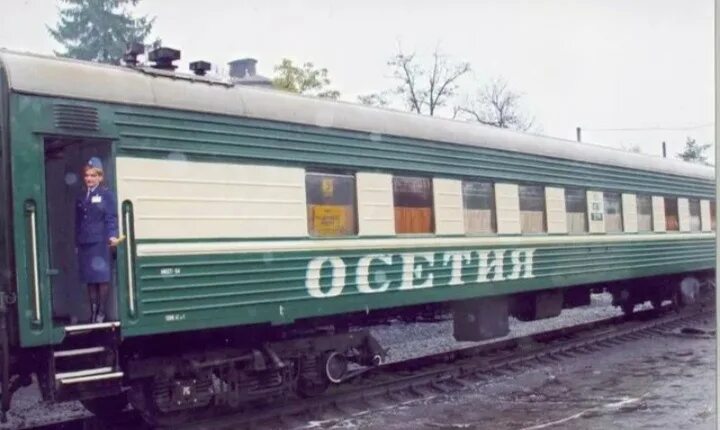Поезд 033м. Эп1м-606. Поезд 034 москва владикавказ. Поезд 033с владикавказ москва. Владикавказ 033 с.