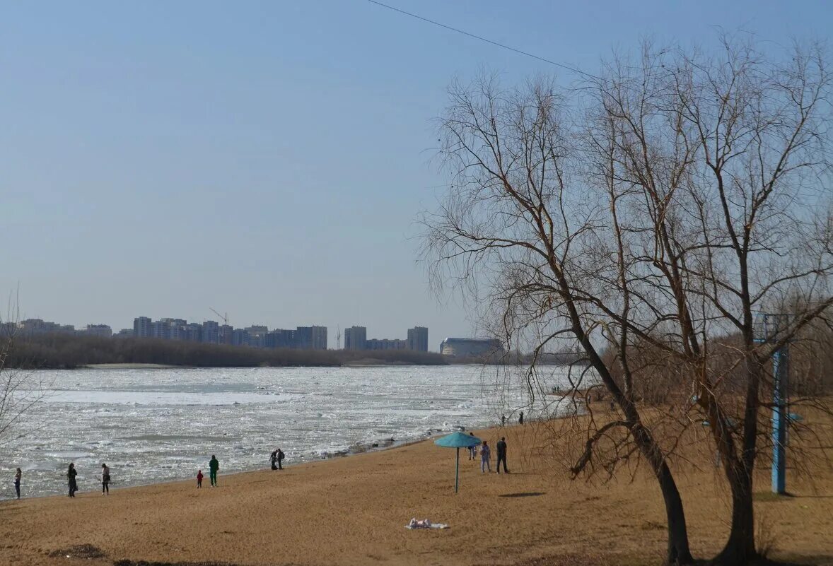 Городе омск апрель. Апрель омск. омск весной. река волга омск. реки иртыш и омь омск.