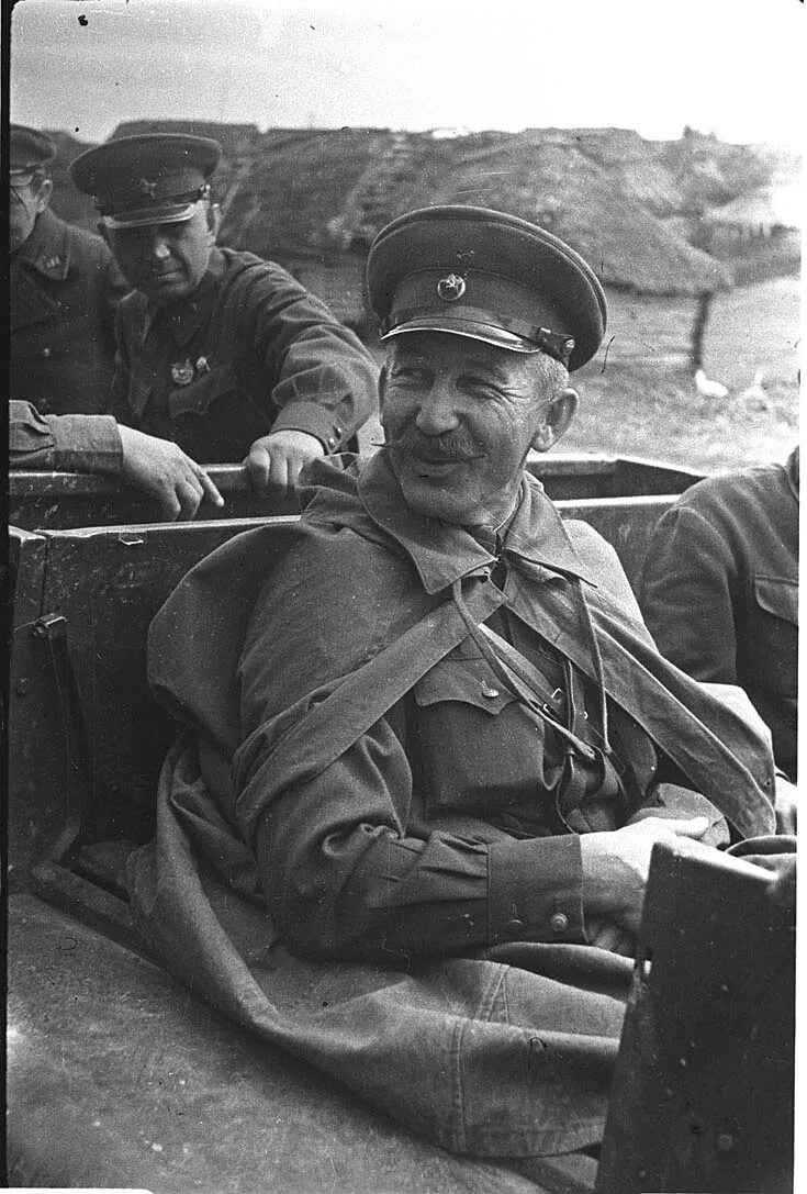 Красные командиры великой отечественной войны. Генерал лейтенант Белов. Генерал Белов 1942.