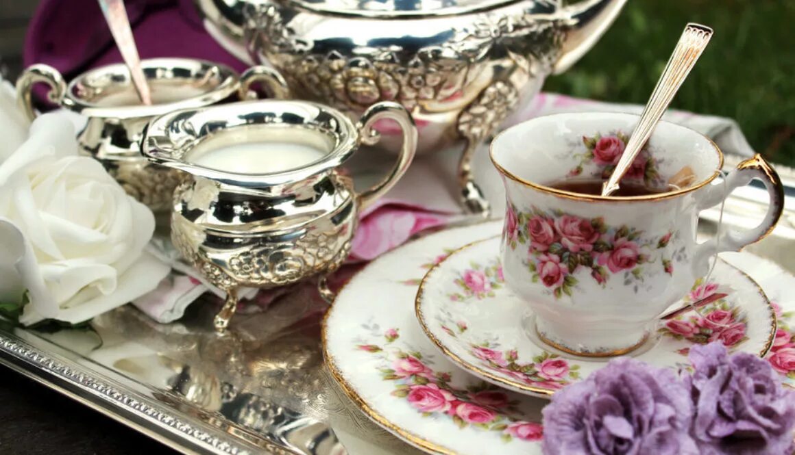 Время чая купить. Английский чай. Английское чаепитие. Красивые чашки. Английское чаепитие традиции.