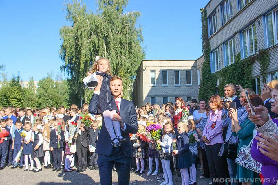 Директора школ могилева. Гимназия 4 Могилев. Гимназия 3 Могилев. МОГИЛЁВШКОЛА 6. Могилев школа 1.