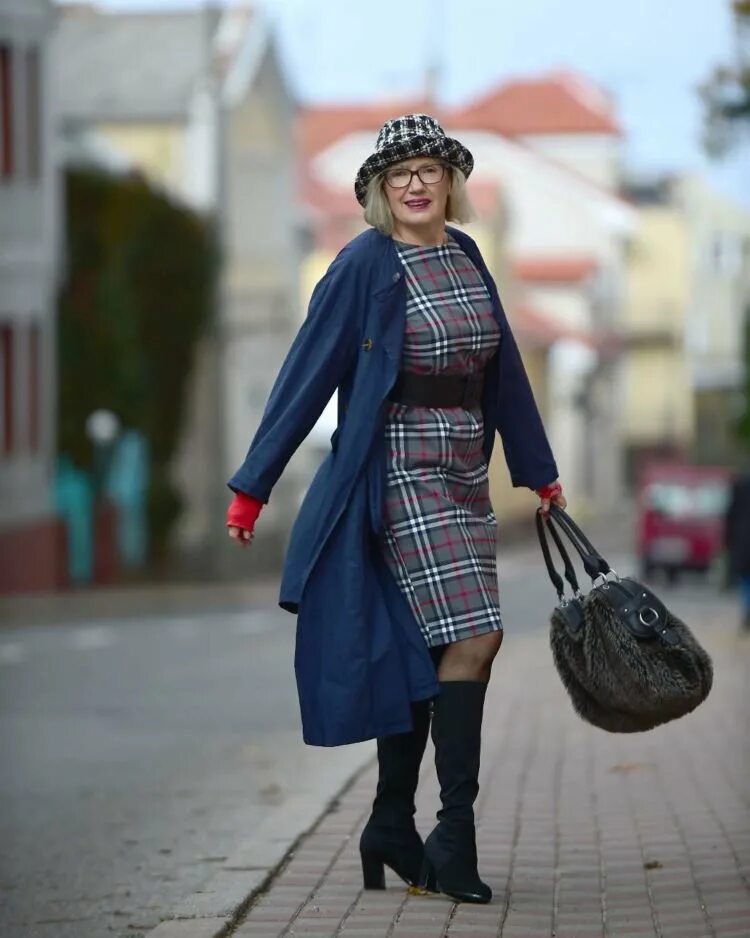 Дама за 60 готова к приключениям 