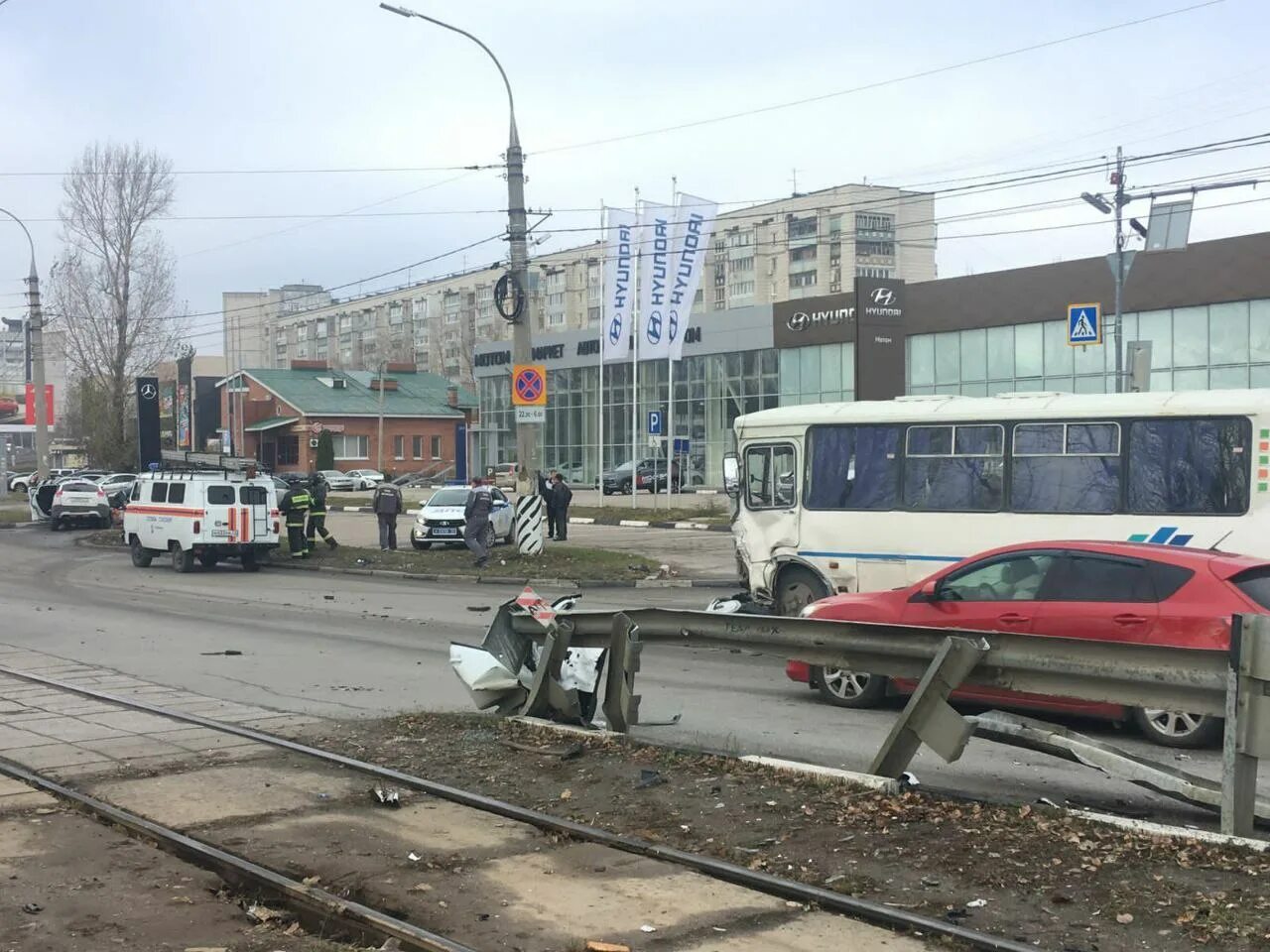Дтп на московском ульяновск. Ульяновск аварии с такси. Дтп в ульяновске вчера на московском шоссе. Дтп в ульяновске вчера на московском шоссе. Дтп на московском ульяновск.