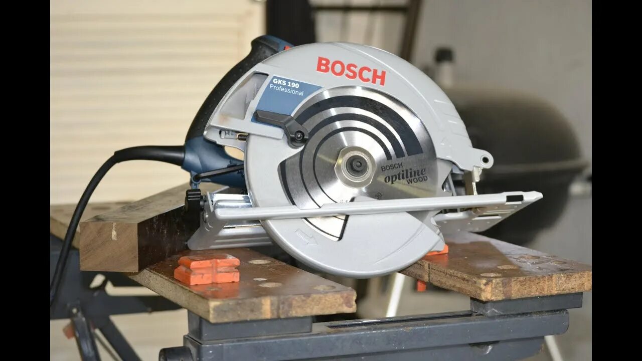 Пила дисковая bosch 190. Бош GKS 190. Циркулярная пила GKS 190. Циркулярка бош 190. Циркулярная пила бош GKS 190.