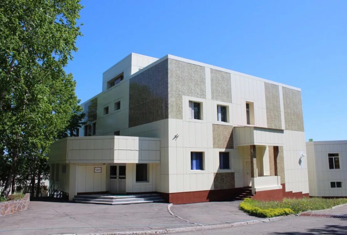 Санаторий светлячок камчатка. Жемчужина камчатки санаторий фото. Пансионат светлячок паратунка. Паратунка камчатка санатории. Светлячок паратунка камчатка.