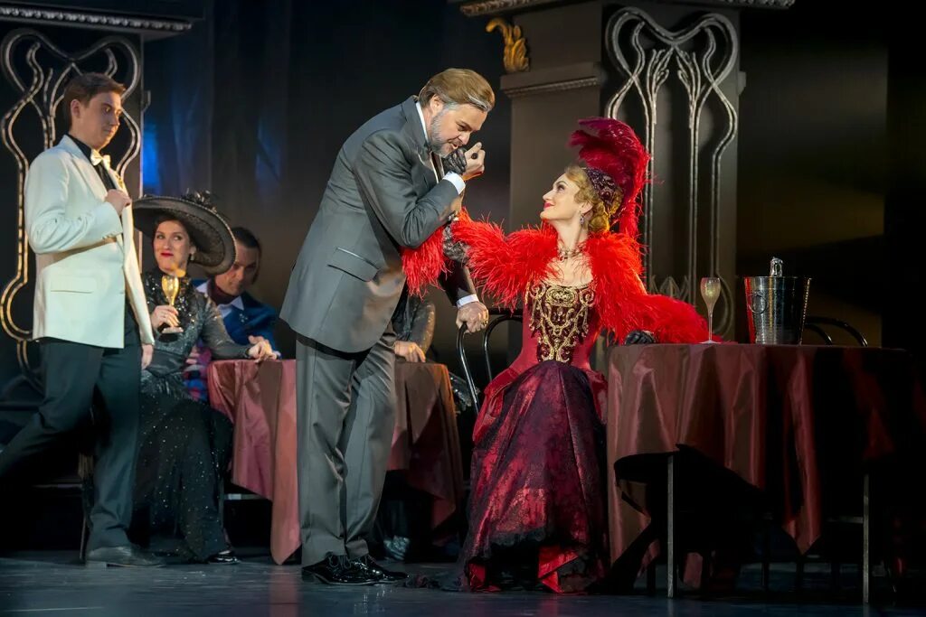 мюзикл королева чардаша. мюзикл королева чардаша. королева чардаша афиша театр оперетты. королева чардаша театр оперетты сюжет. королева чардаша москва оперетта королева чардаша.