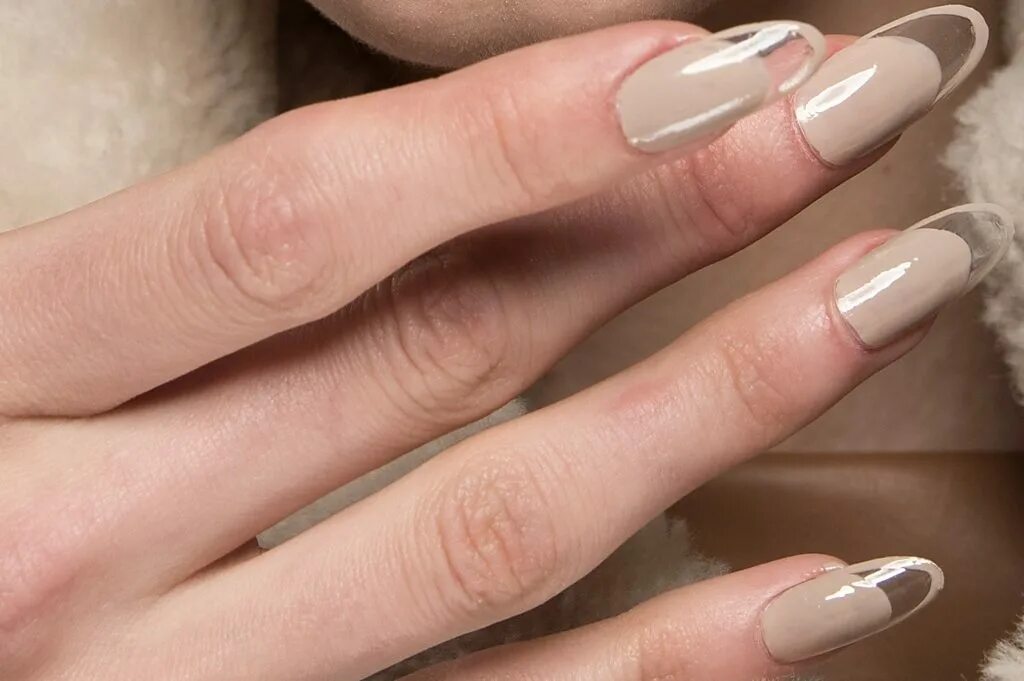 Фото кофейного маникюра! 65 идей + 10 шаблонов Beige nails design, Squoval nails